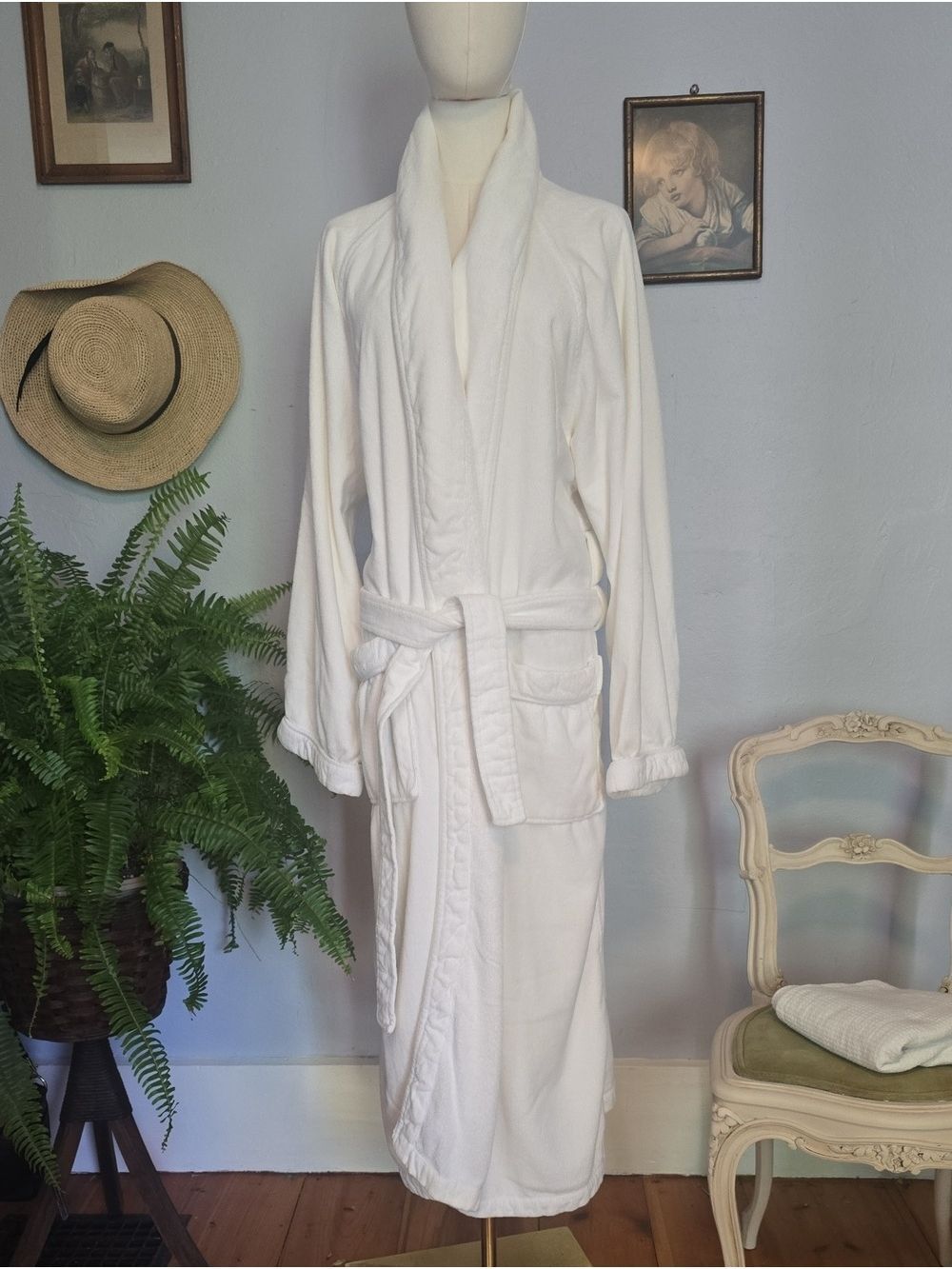 FRETTE 100% Turkish Cotton White Plush Shawl Collar Bathrobe - XL